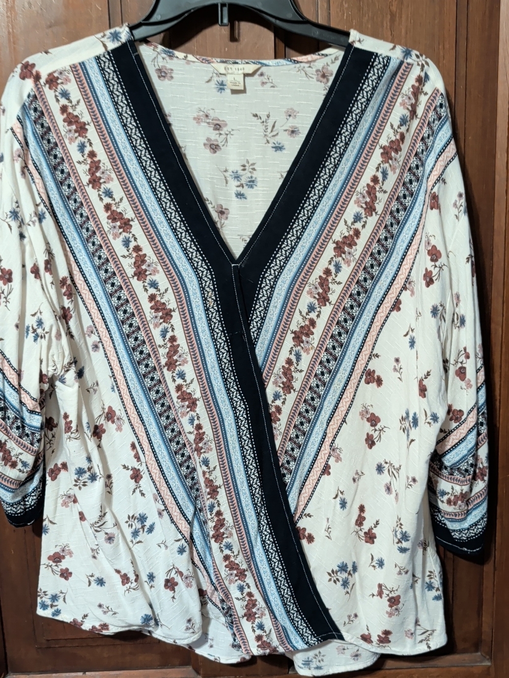 Croft & Barrow Cream Floral V‑Neck Tunic with Blue & Rust Stripes